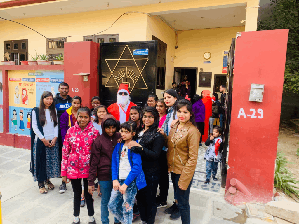 Dev Technosys team celebrating Christmas with children at a local orphanage