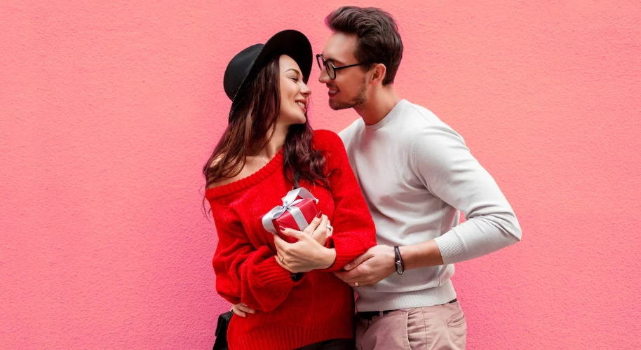 Know the Happn Business Model – Dating App